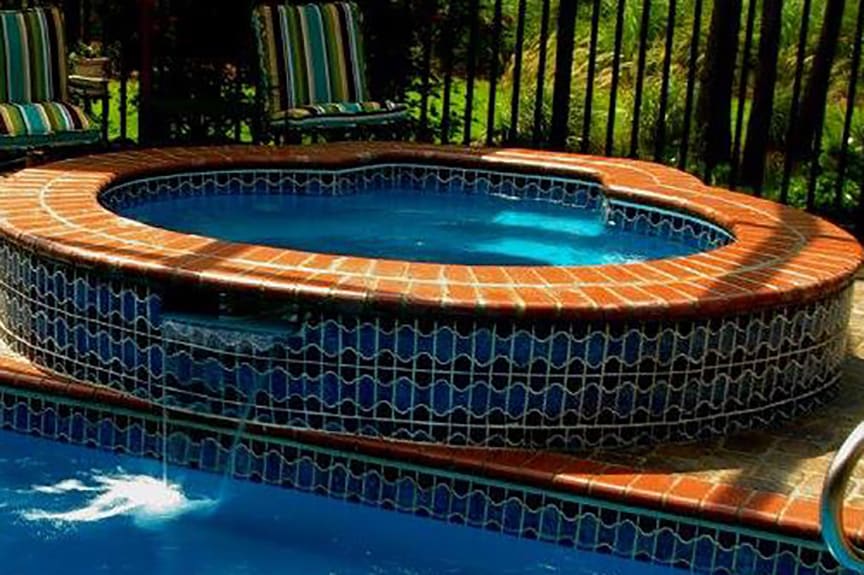 Oval Spa