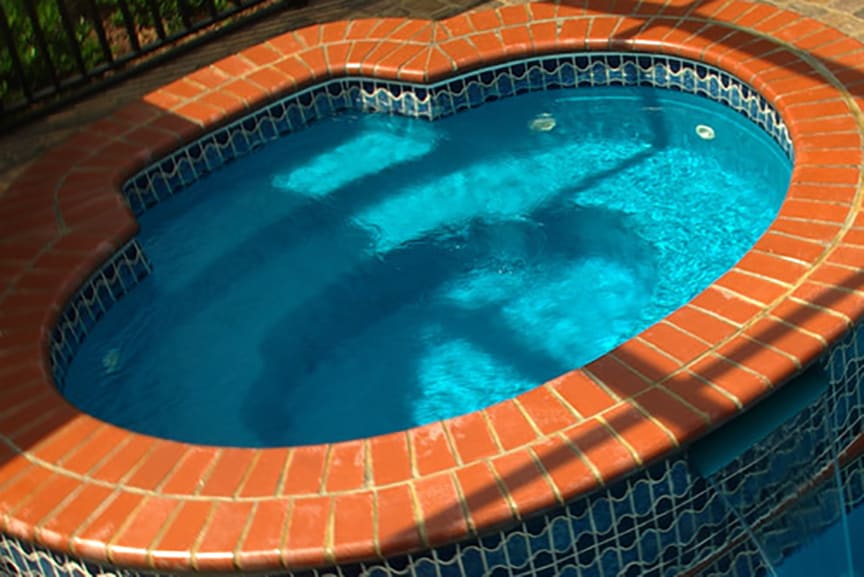 Oval Spa